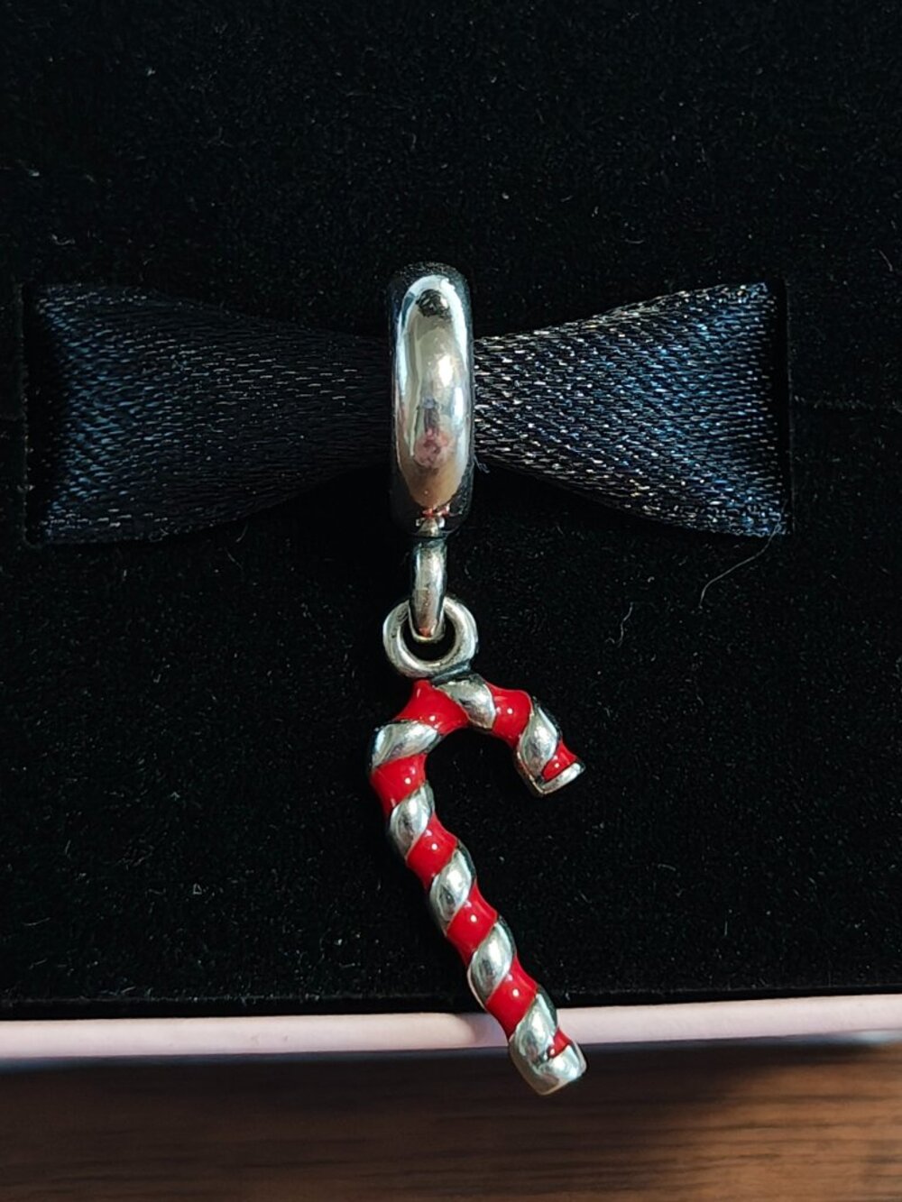 Authentic Retired Pandora Candy Cane Christmas Dangle Charm 791193EN09